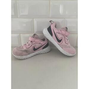 Nike Revolution sz 8 little girls shoes pink grey
